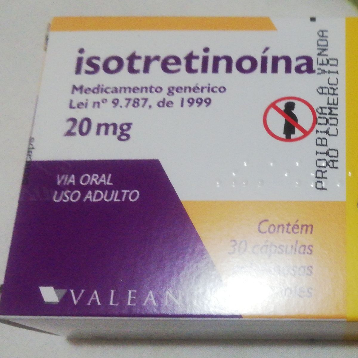 Isotretinoina 20 mg generico