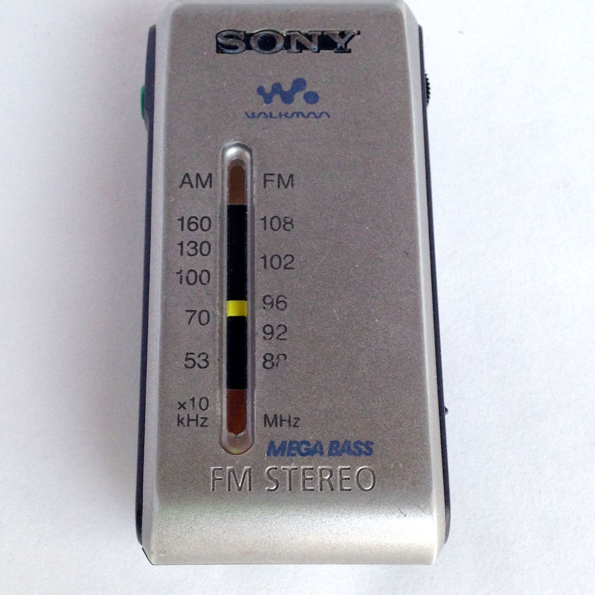 Radio Portatil Walkman Mega Bass Sony Srf-S84 | Item de Música