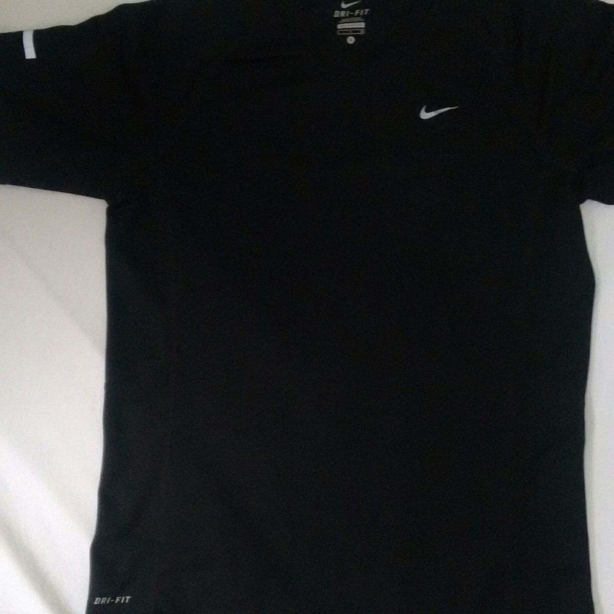 camisa olho de gato nike