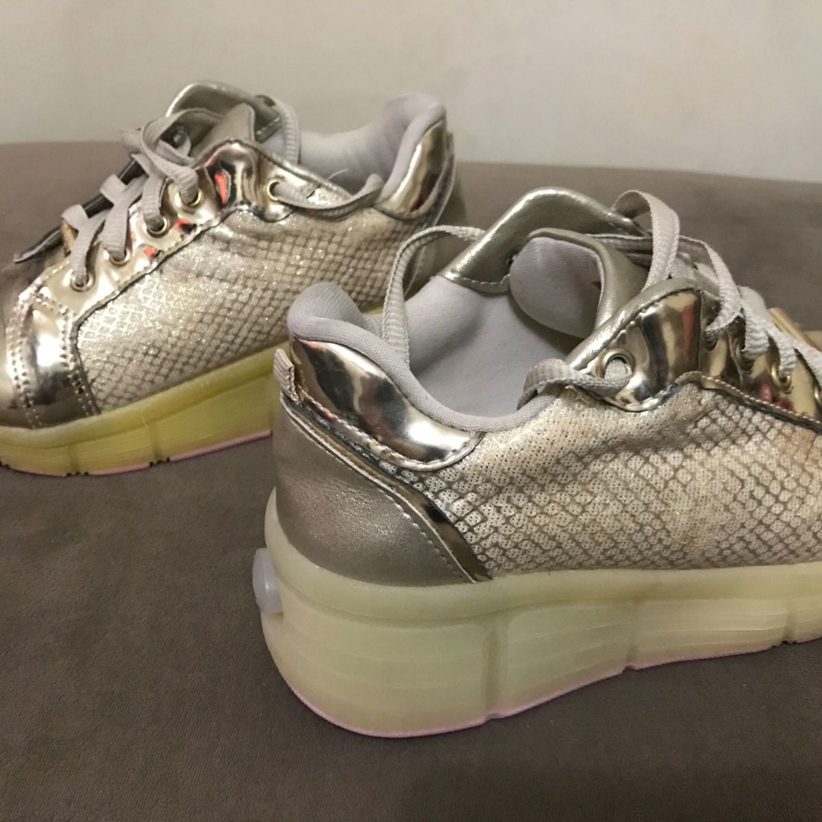 tenis rodinha pampili