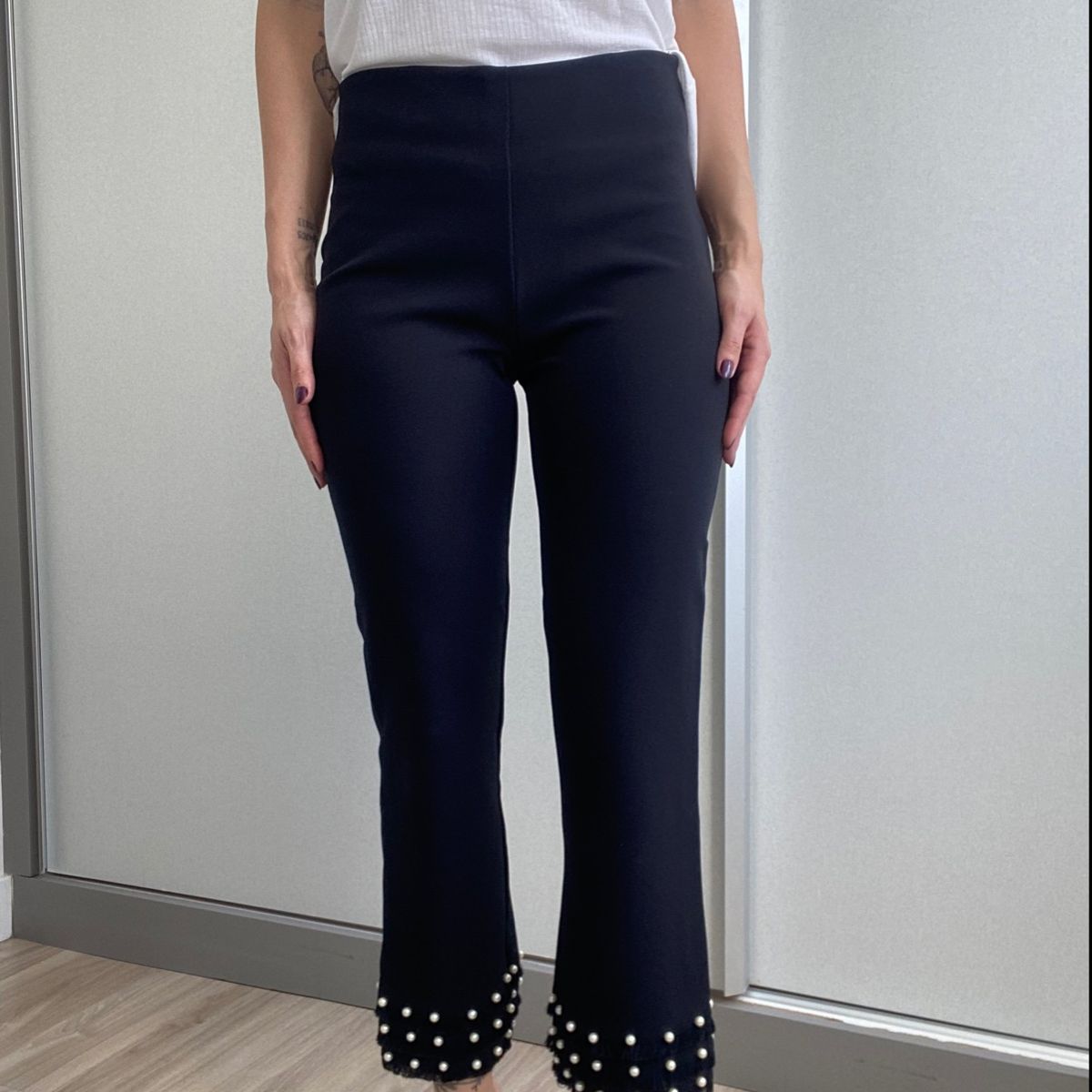Calça de Vestir Preta com Tachas Zara | Calça Feminina Zara Usado 84684923  | enjoei