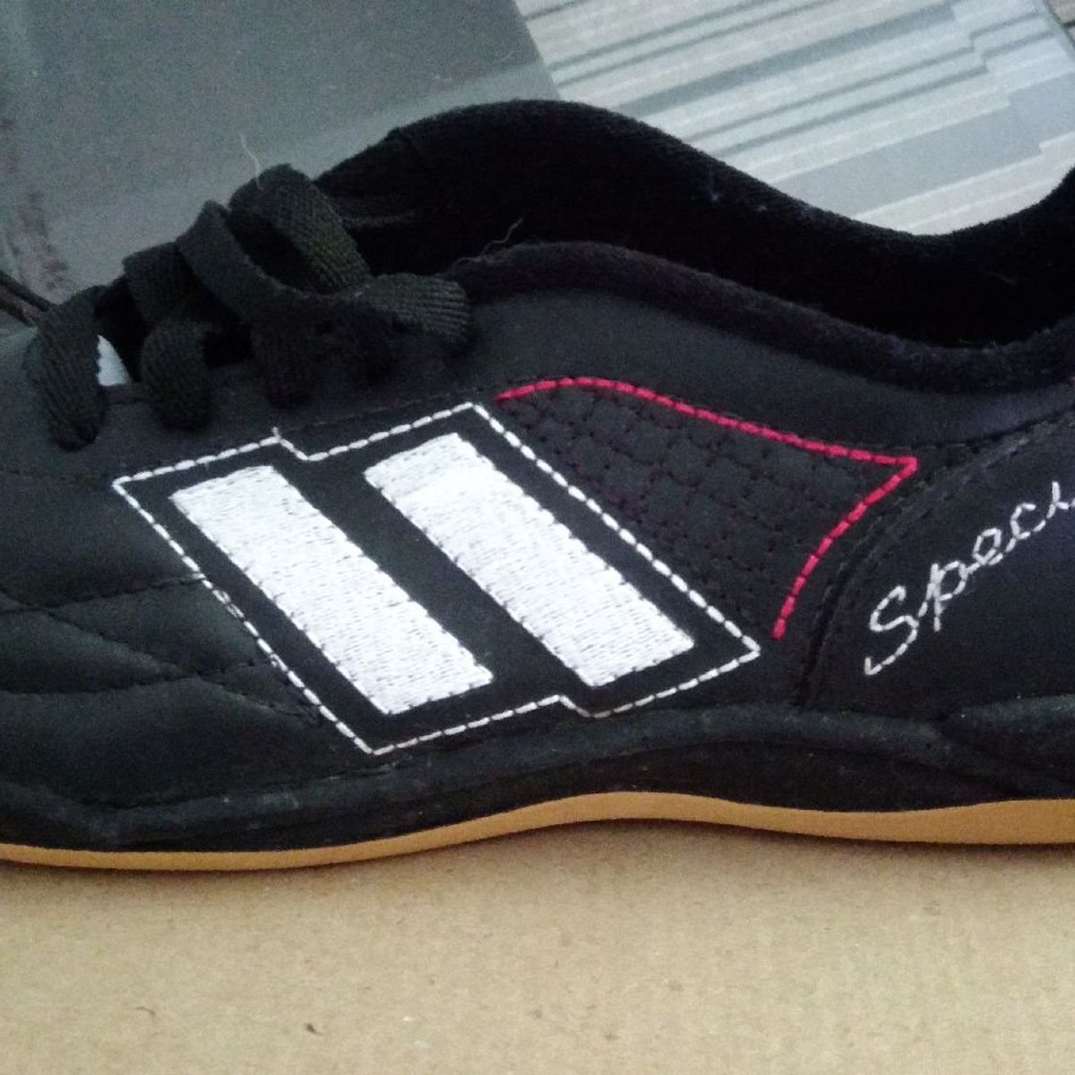 tenis futsal nedel