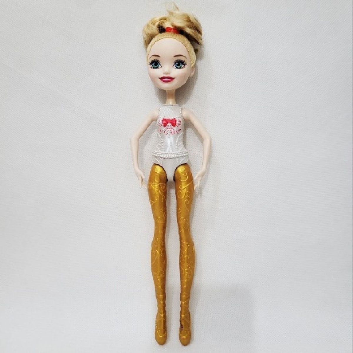 Boneca Articulada - 30 Cm - Ever After High - Powerfull Princess Club - Apple  White - Mattel - Ri Happy