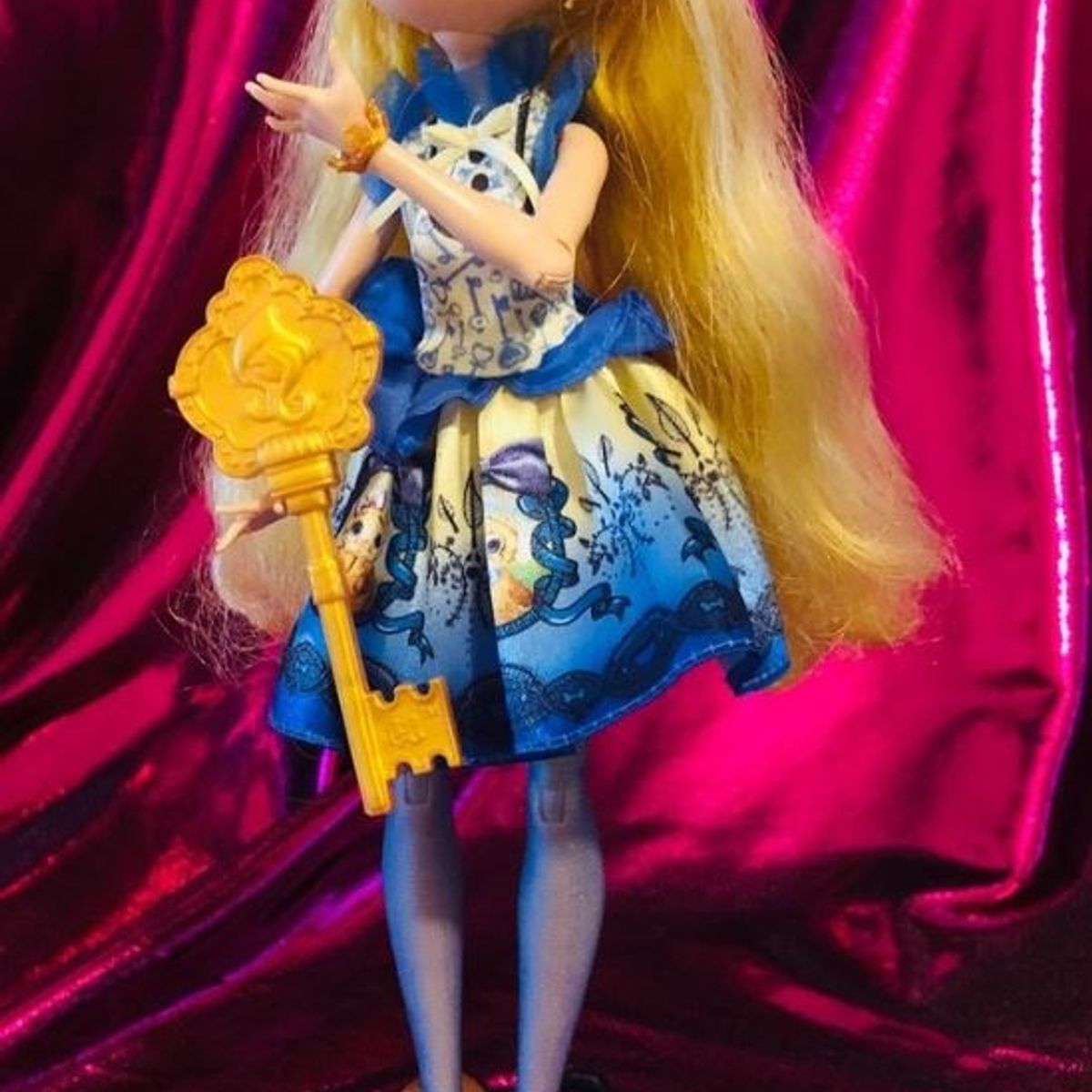 Boneca Ever After High Ashlynn Ella Beach Mirror | Brinquedo Ever After  High Usado 90239571 | enjoei