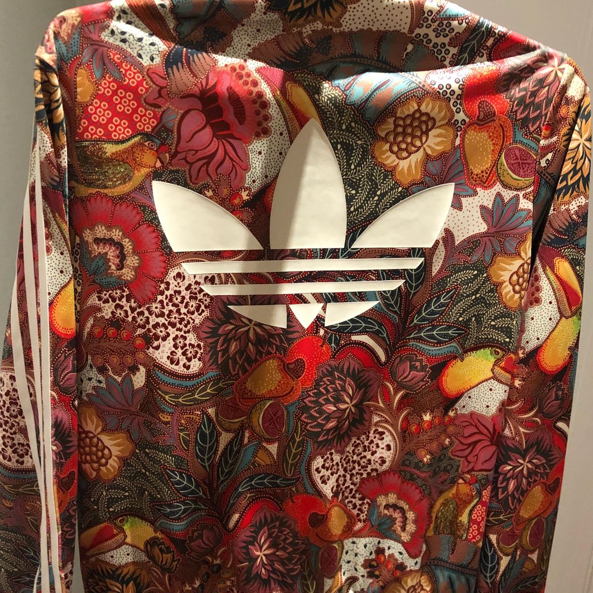 casaco adidas feminino estampado