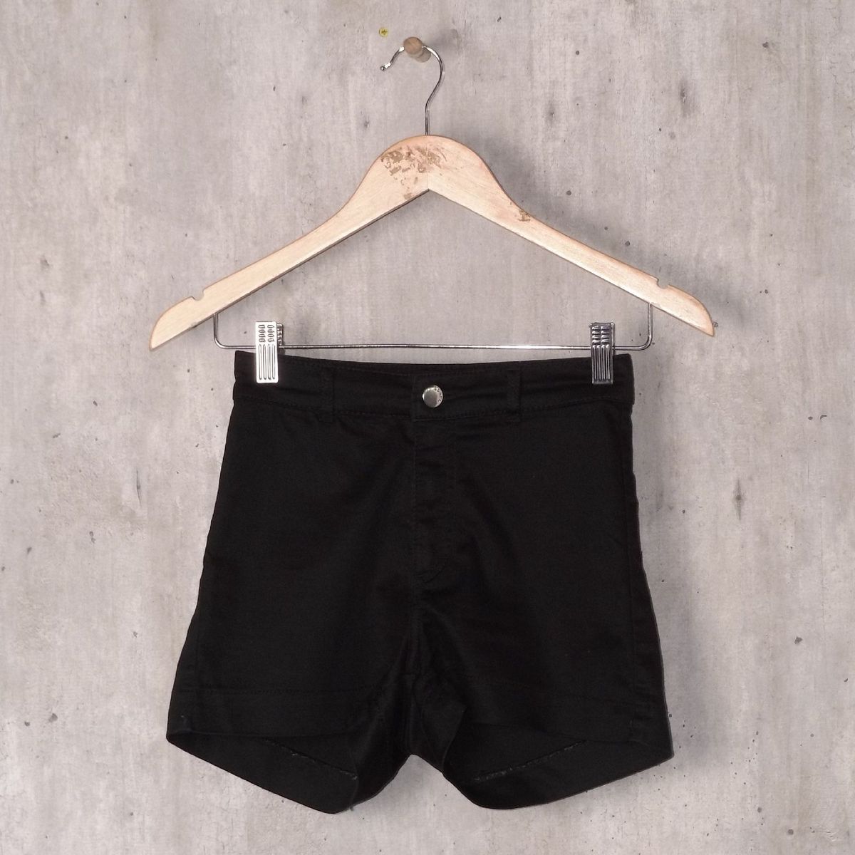 short preto cos alto