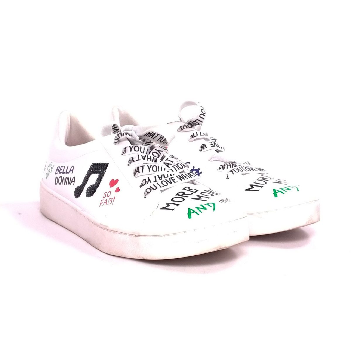 tênis vizzano lettering branco