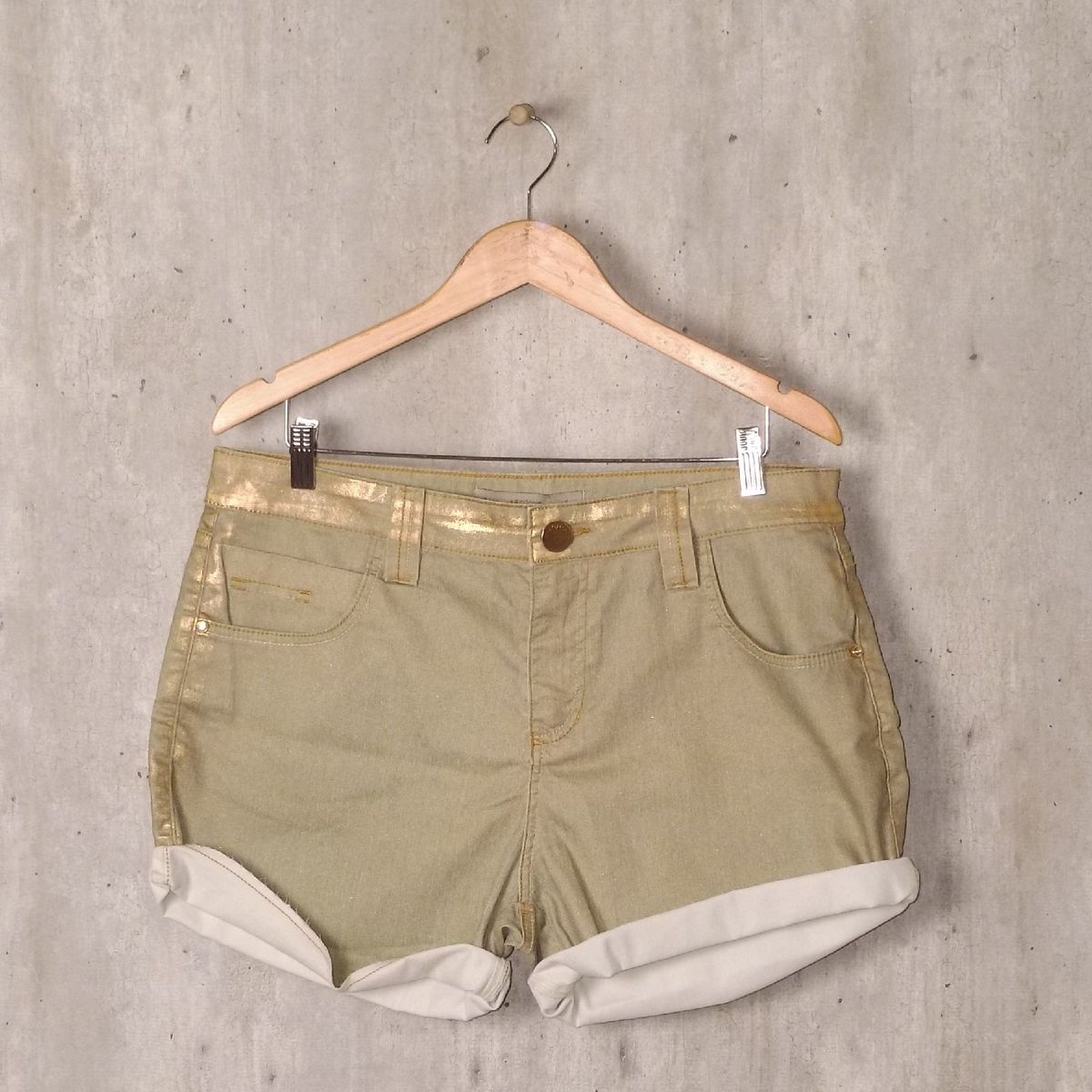 short jeans bege feminino