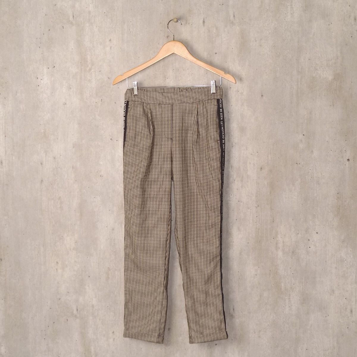 calça xadrez feminina c&a