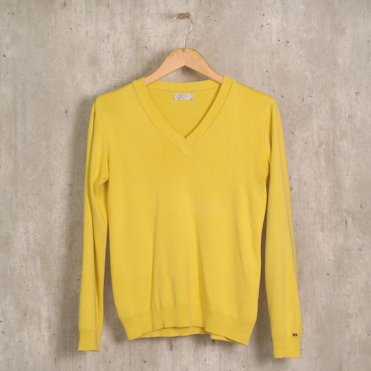 sueter amarelo feminino