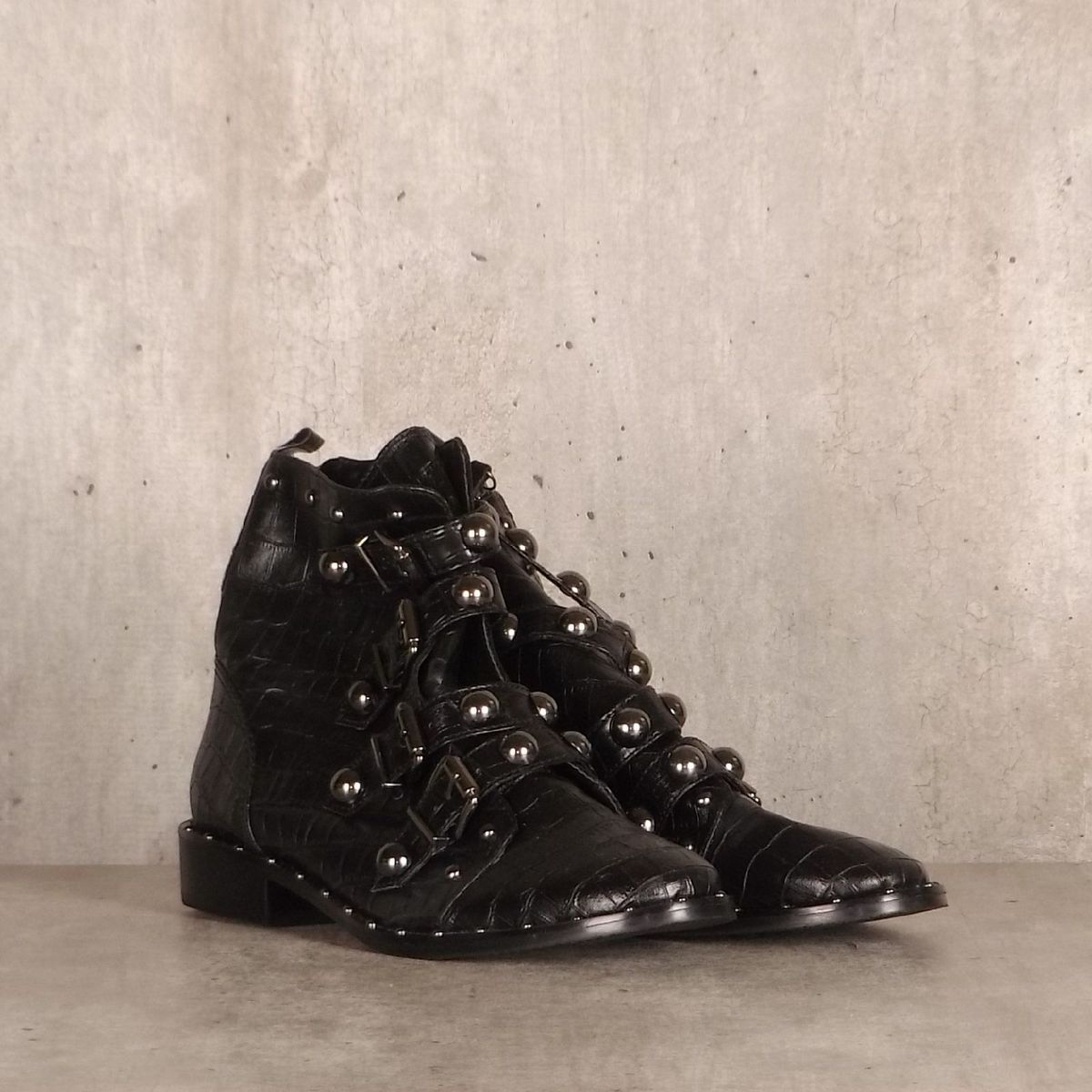 bota tachas schutz