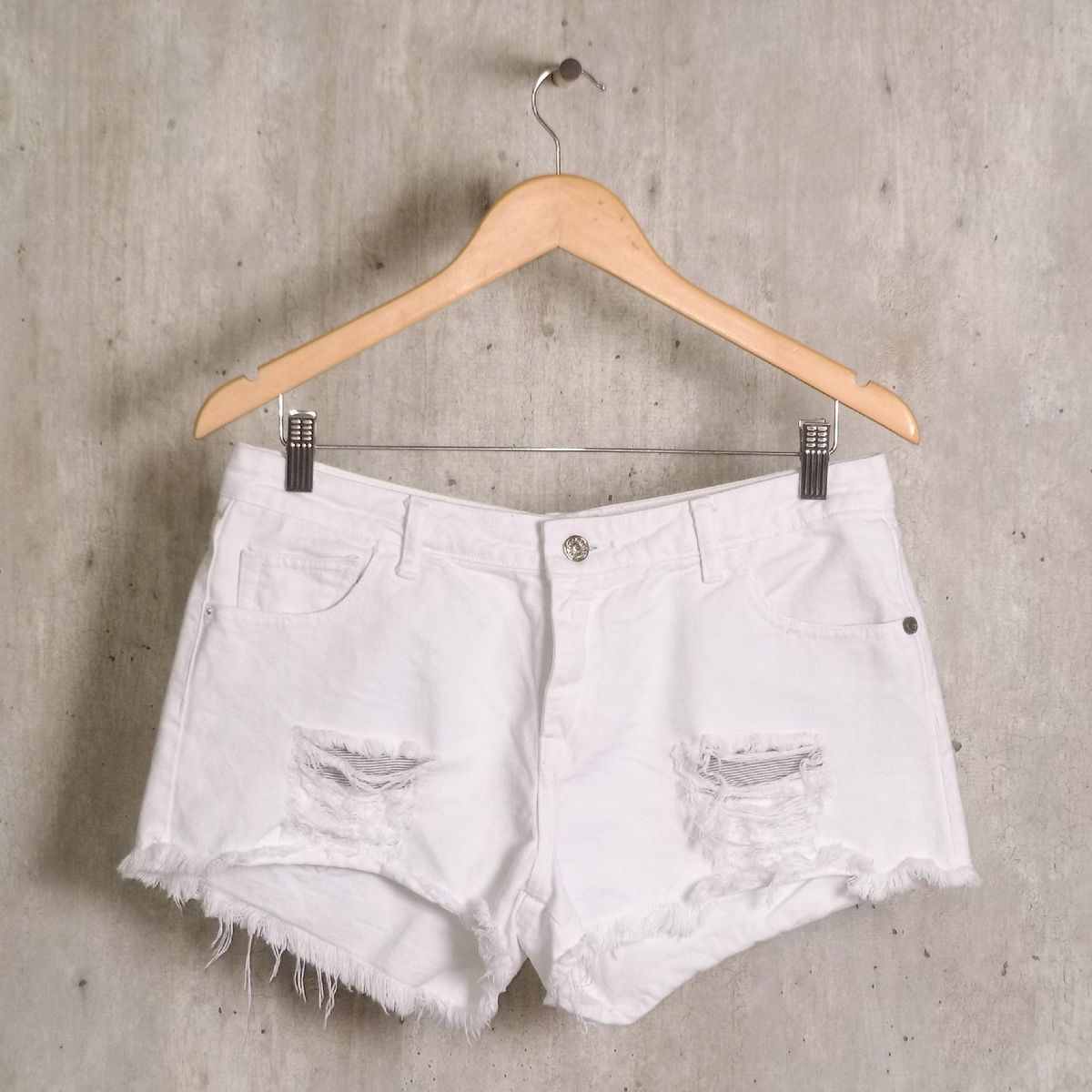 short jeans branco curto