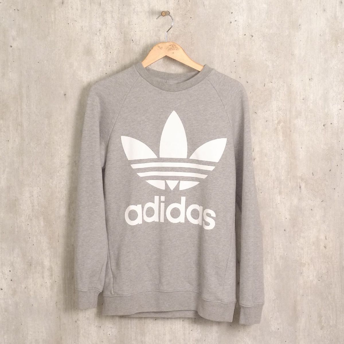 moletom adidas cinza feminino