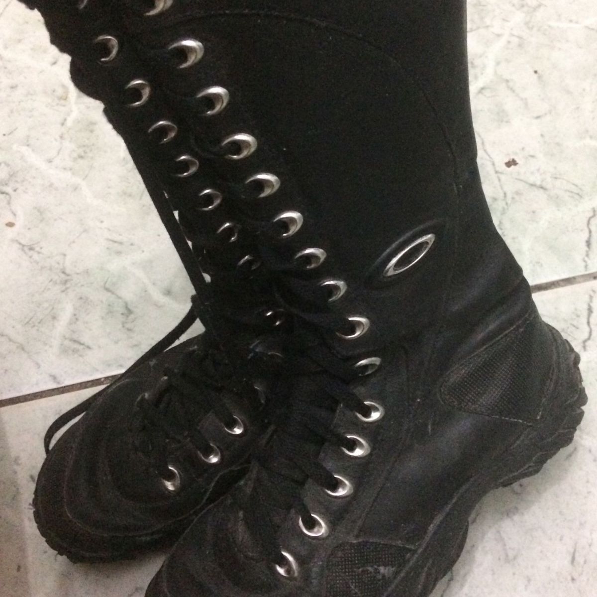 assault boot oakley feminina