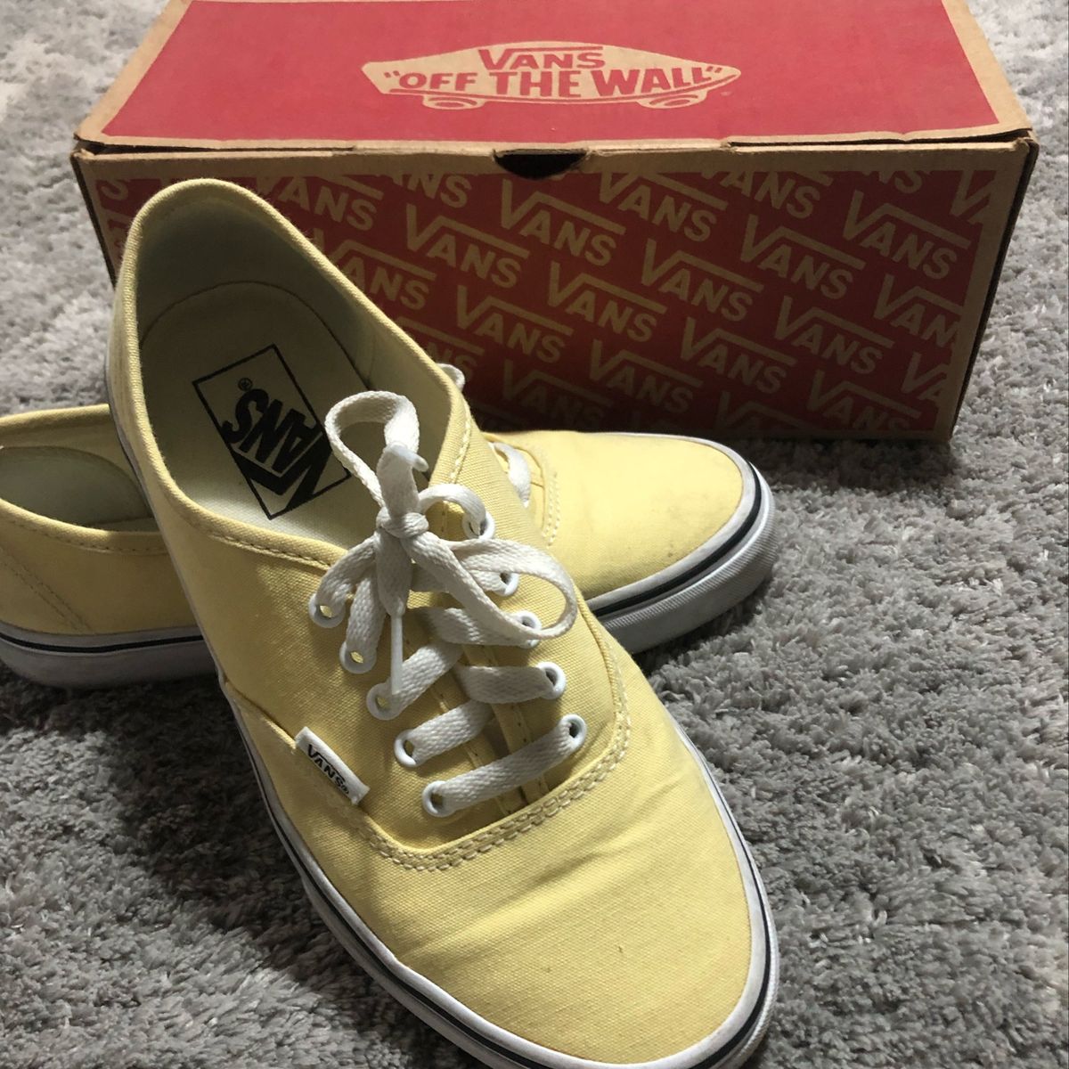 vans authentic amarelo claro