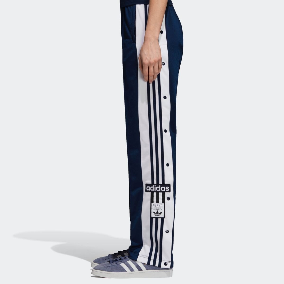 calça adidas feminina com botões laterais