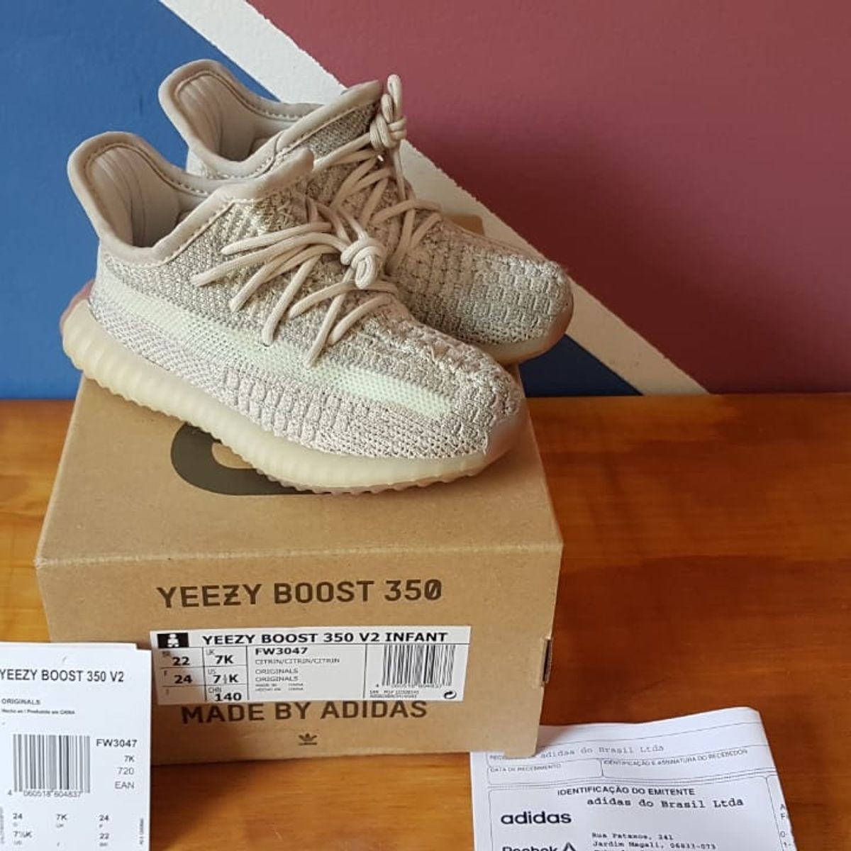 Adidas yeezy niño xs hotsell