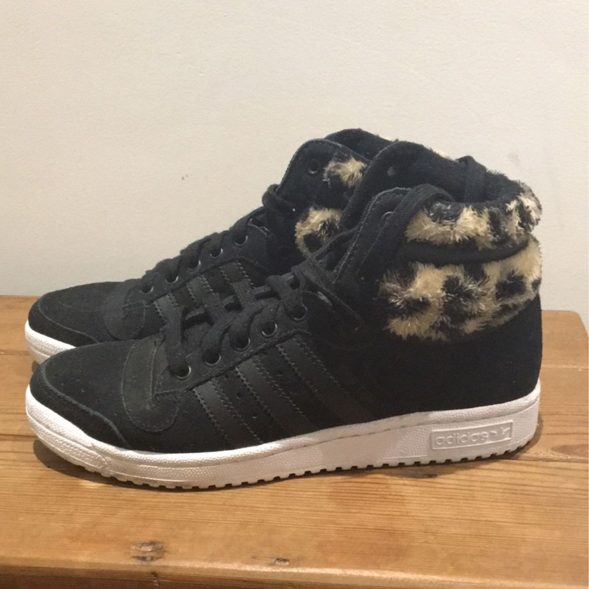 tenis oncinha adidas