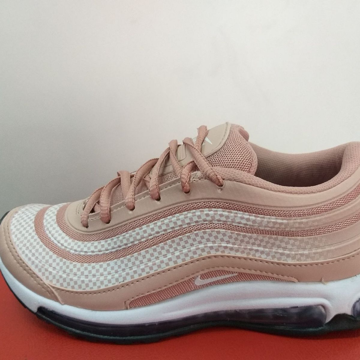 nike air max brilha no escuro