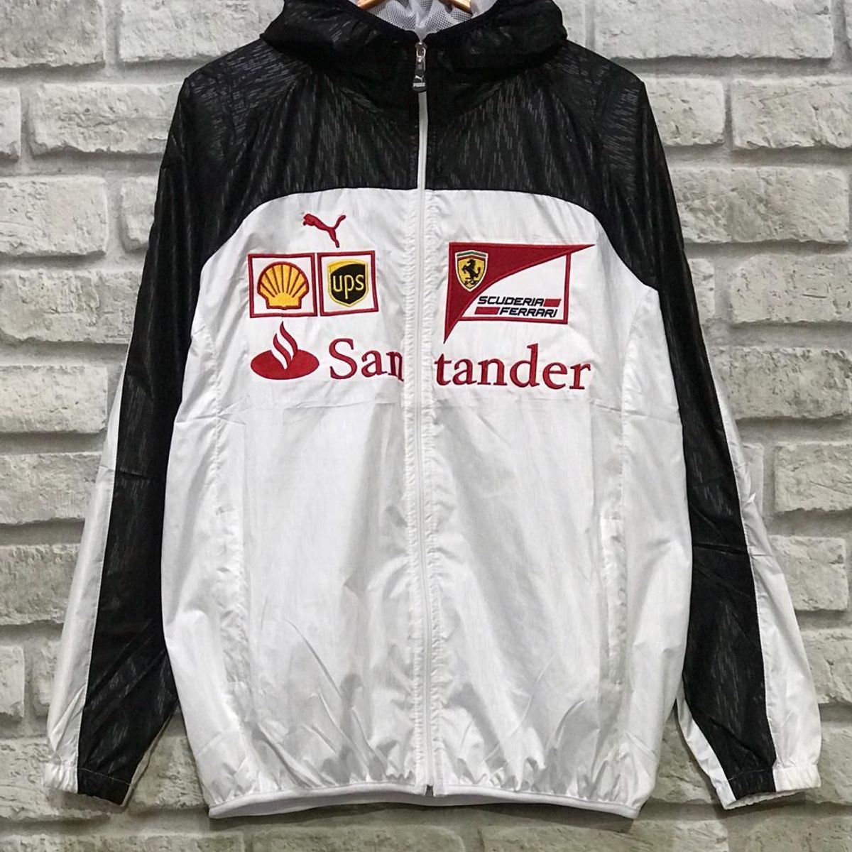 casaco ferrari santander