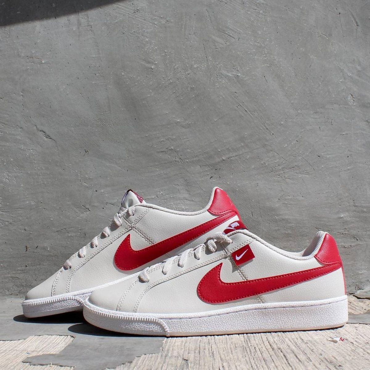 nike court royale branco e vermelho