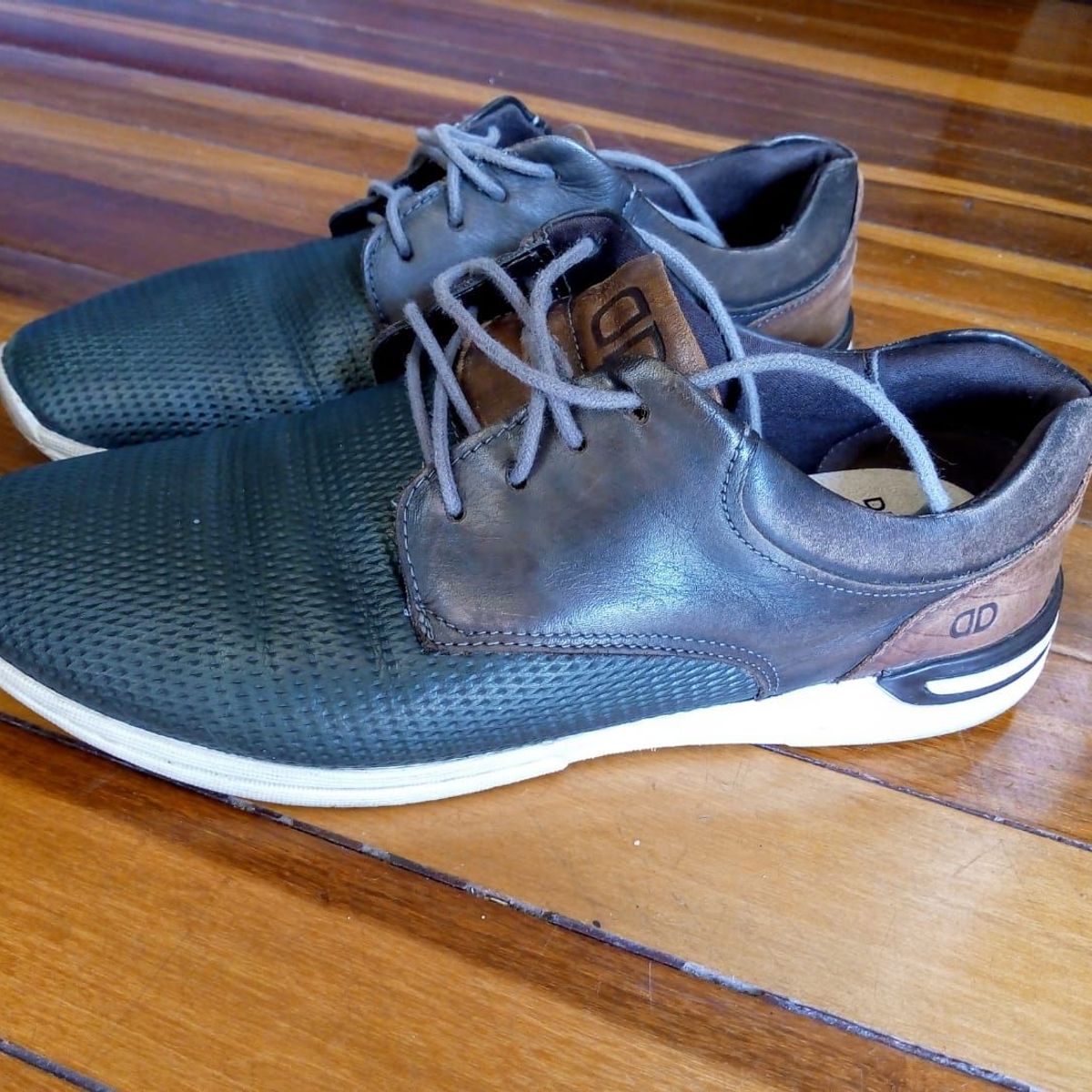 sapatênis couro democrata jump