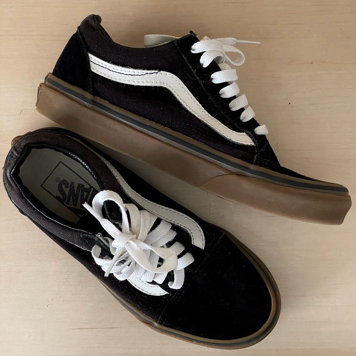 Tenis vans preto sola marrom fashion