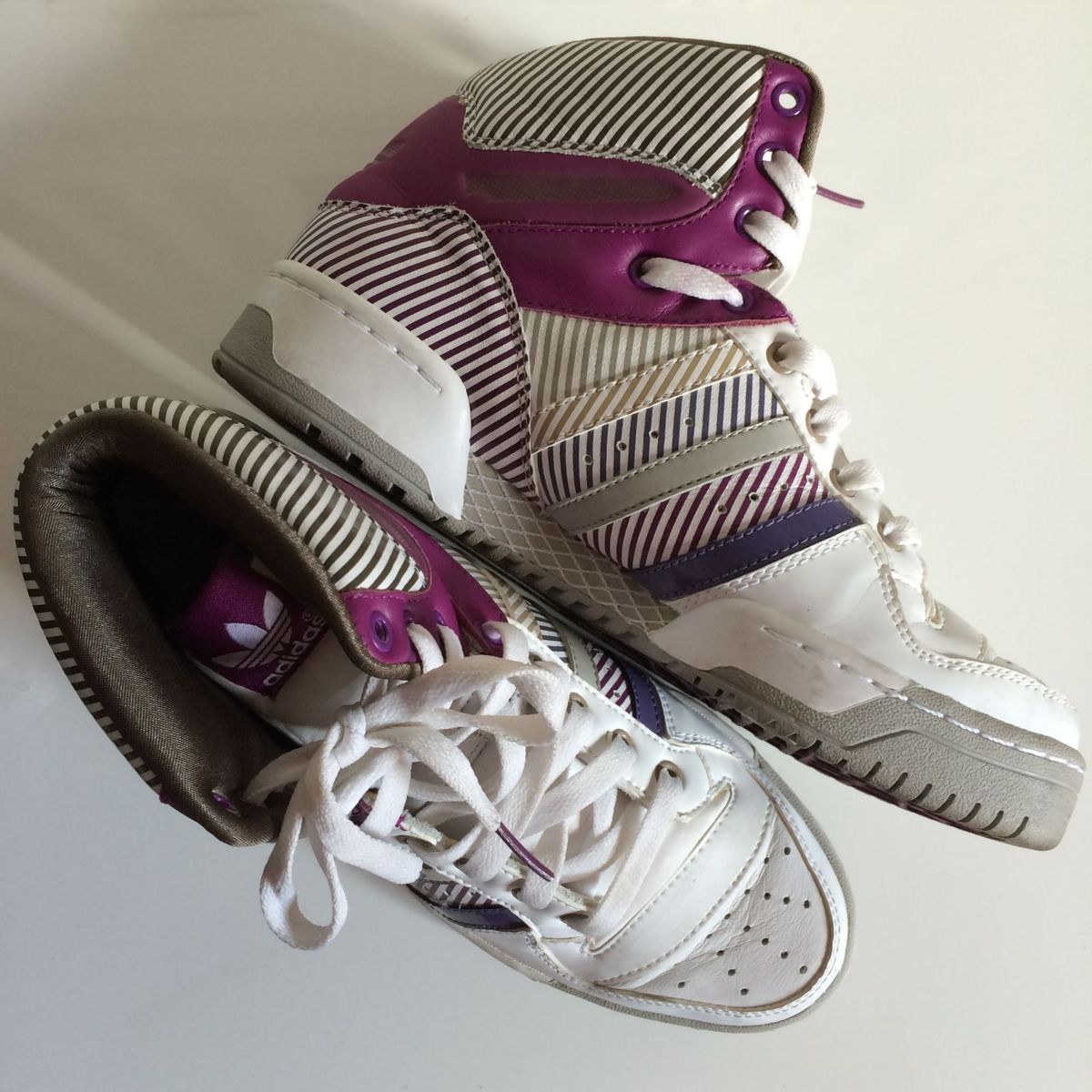 tenis adidas roxo cano alto