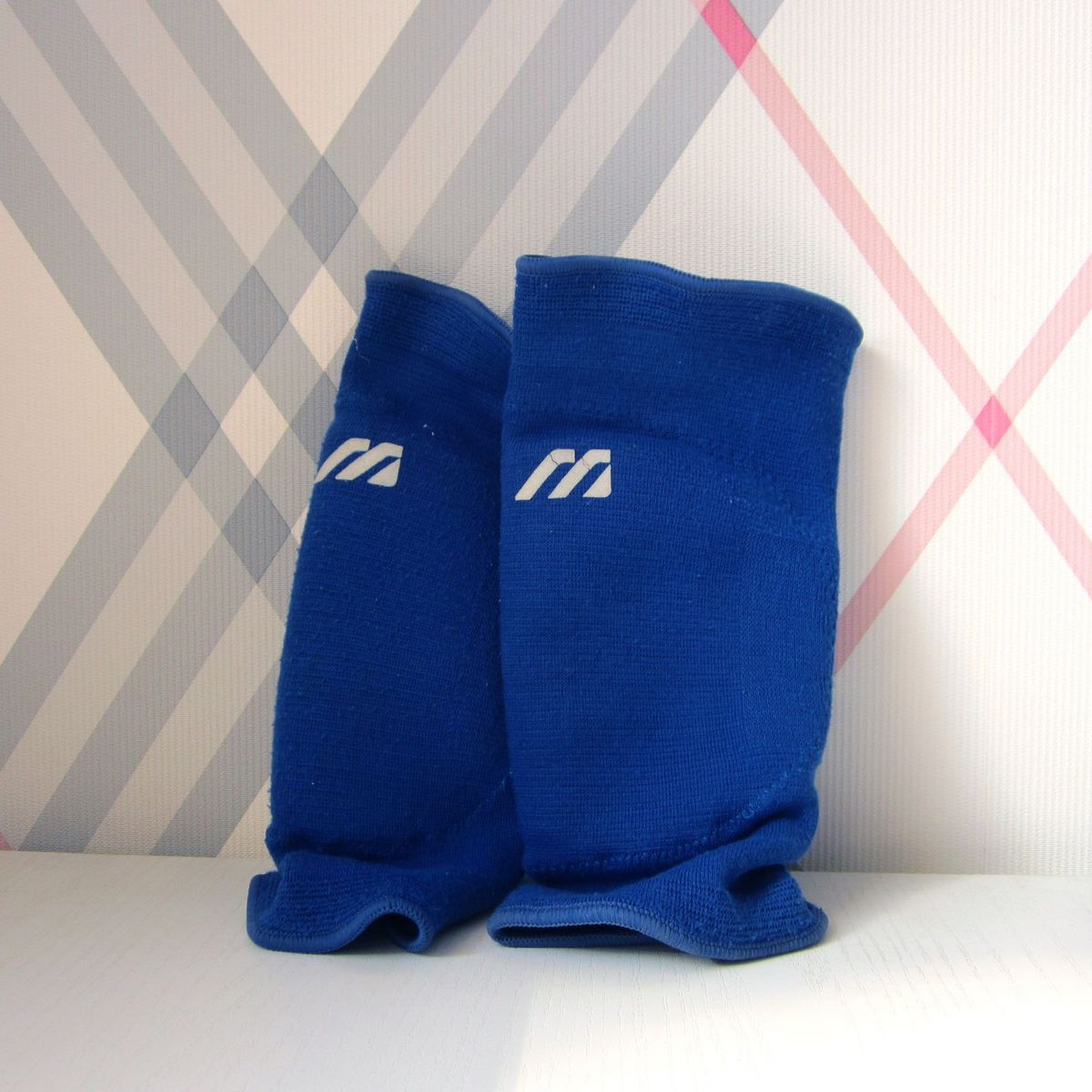 joelheira mizuno volei