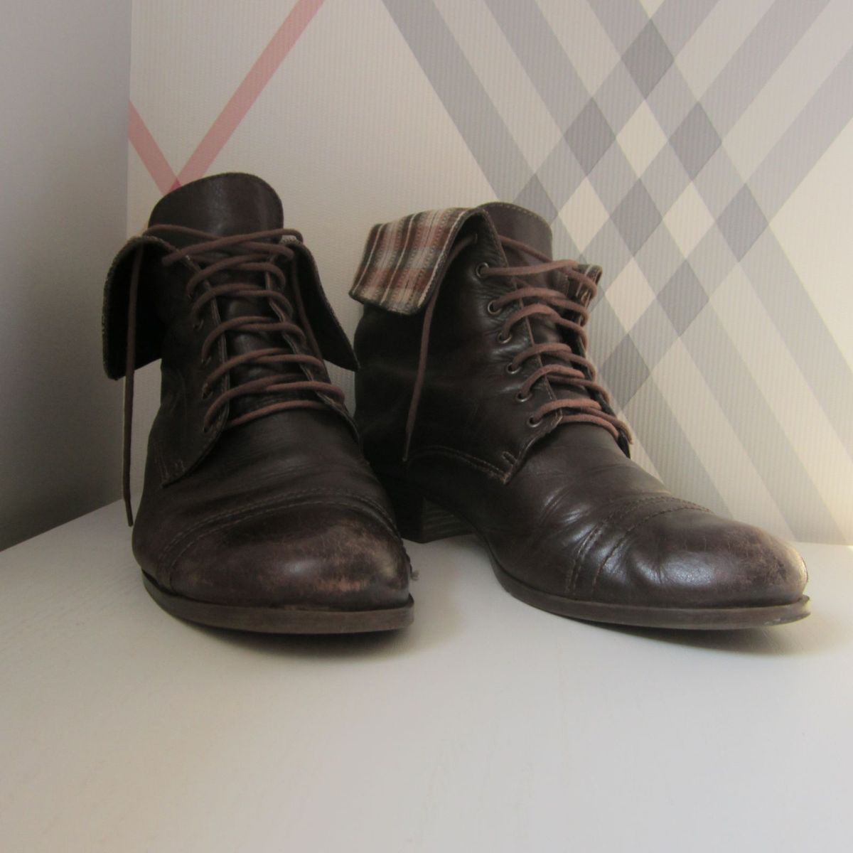 coturno em couro legitimo