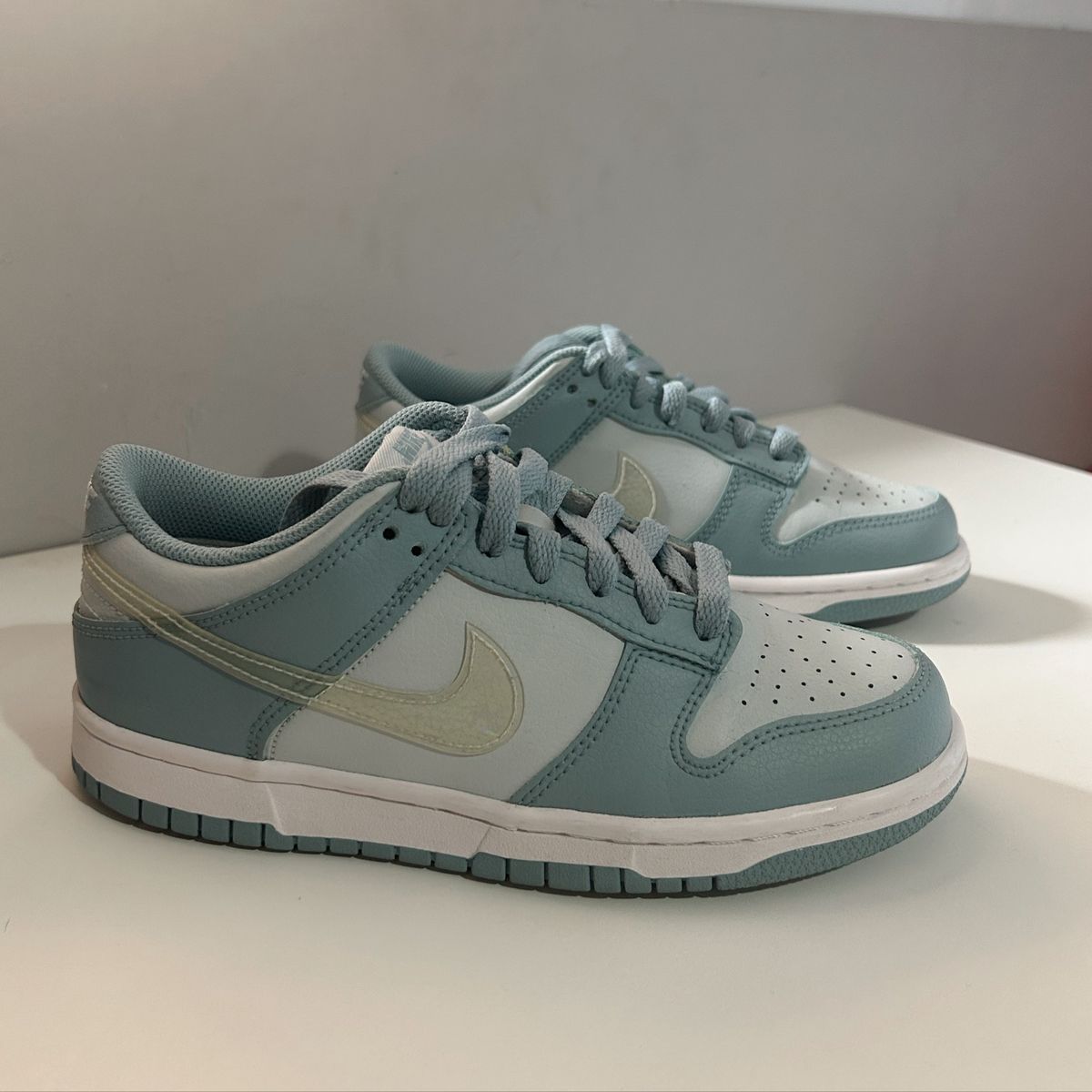 Dunk Low - Clear Swoosh | Nike Usado 104295678 | enjoei