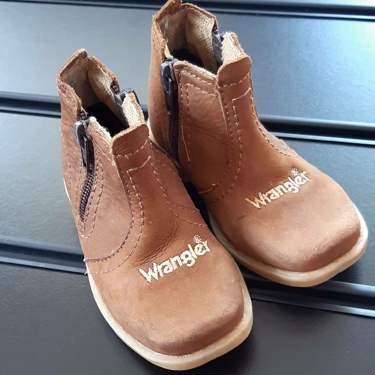 bota infantil wrangler