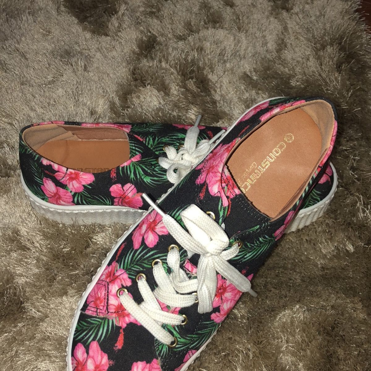 tenis constance florido