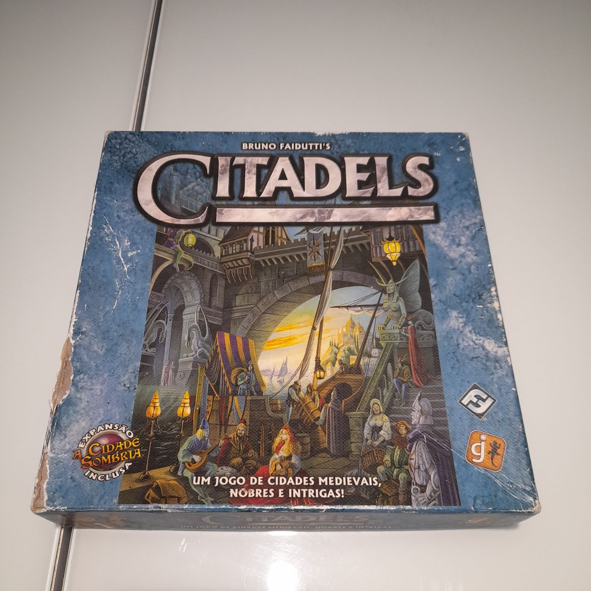 Citadels (2ª Edição) Revisada - Jogo de Cartas - Galápagos Jogos