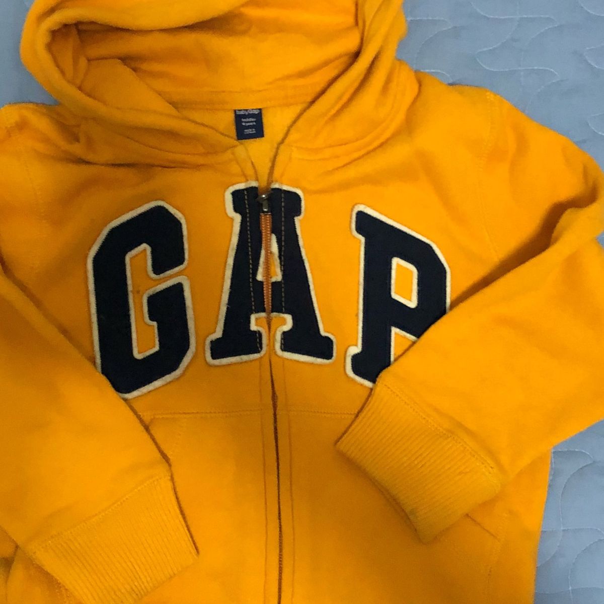 moletom gap amarelo