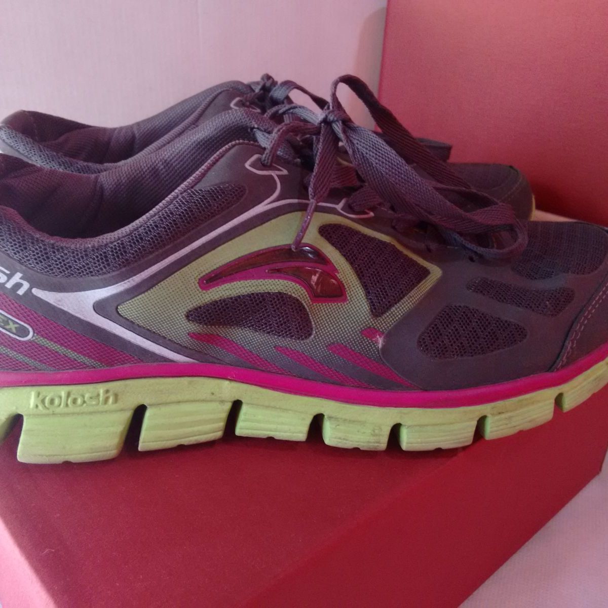 tenis kolosh colorido