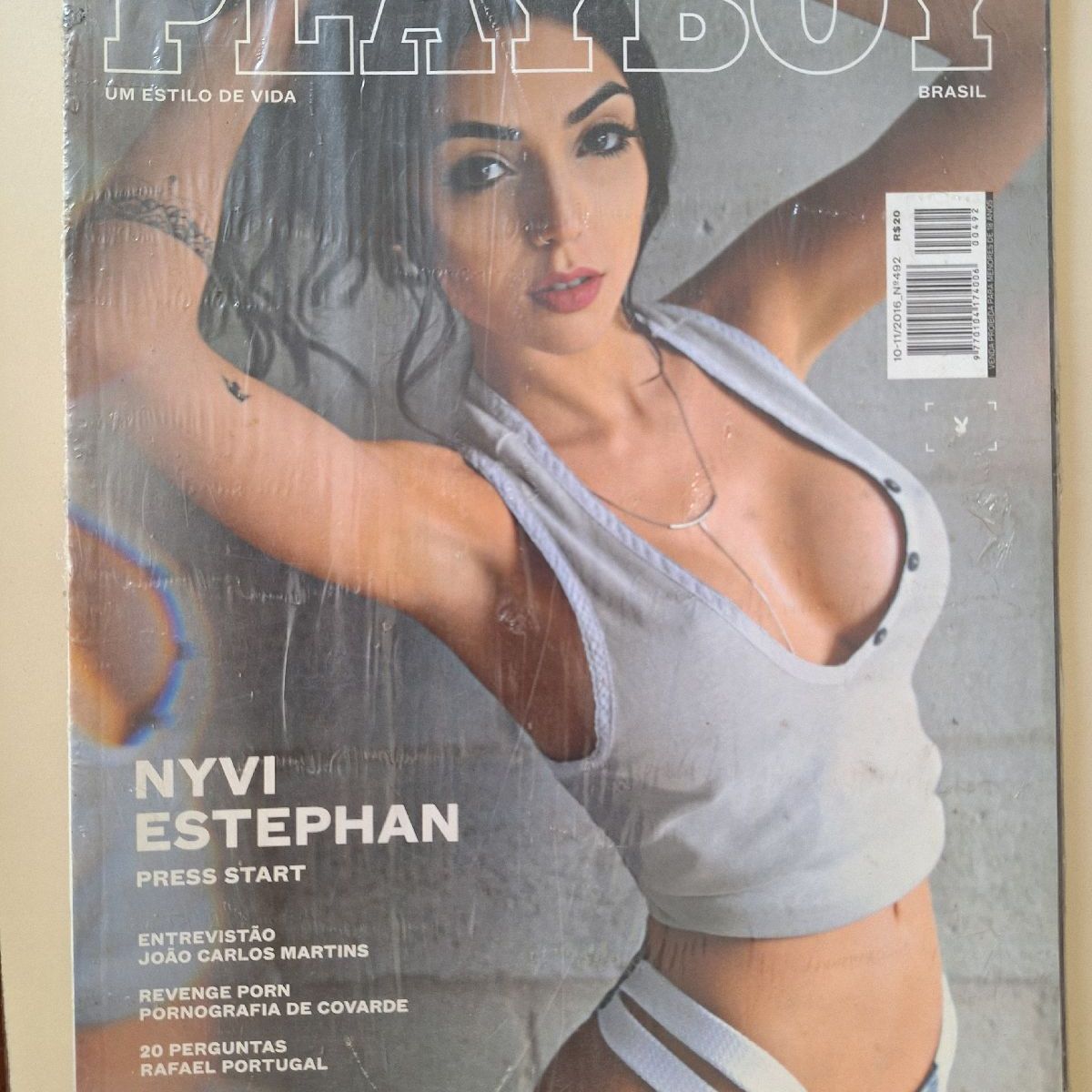 Revista Playboy - Nyvi Estephan - 2016 - Lacrada | Play Boy Nunca Usado  110129999 | enjoei
