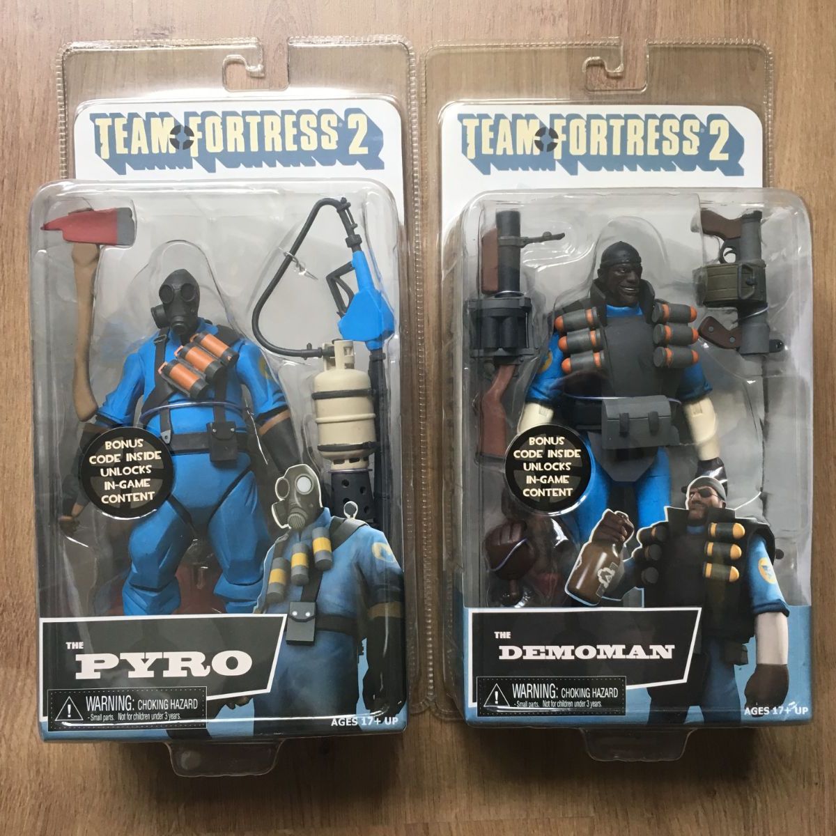 Team Fortress 2 - Blue - Pyro &Amp; Demoman - Produto Importado