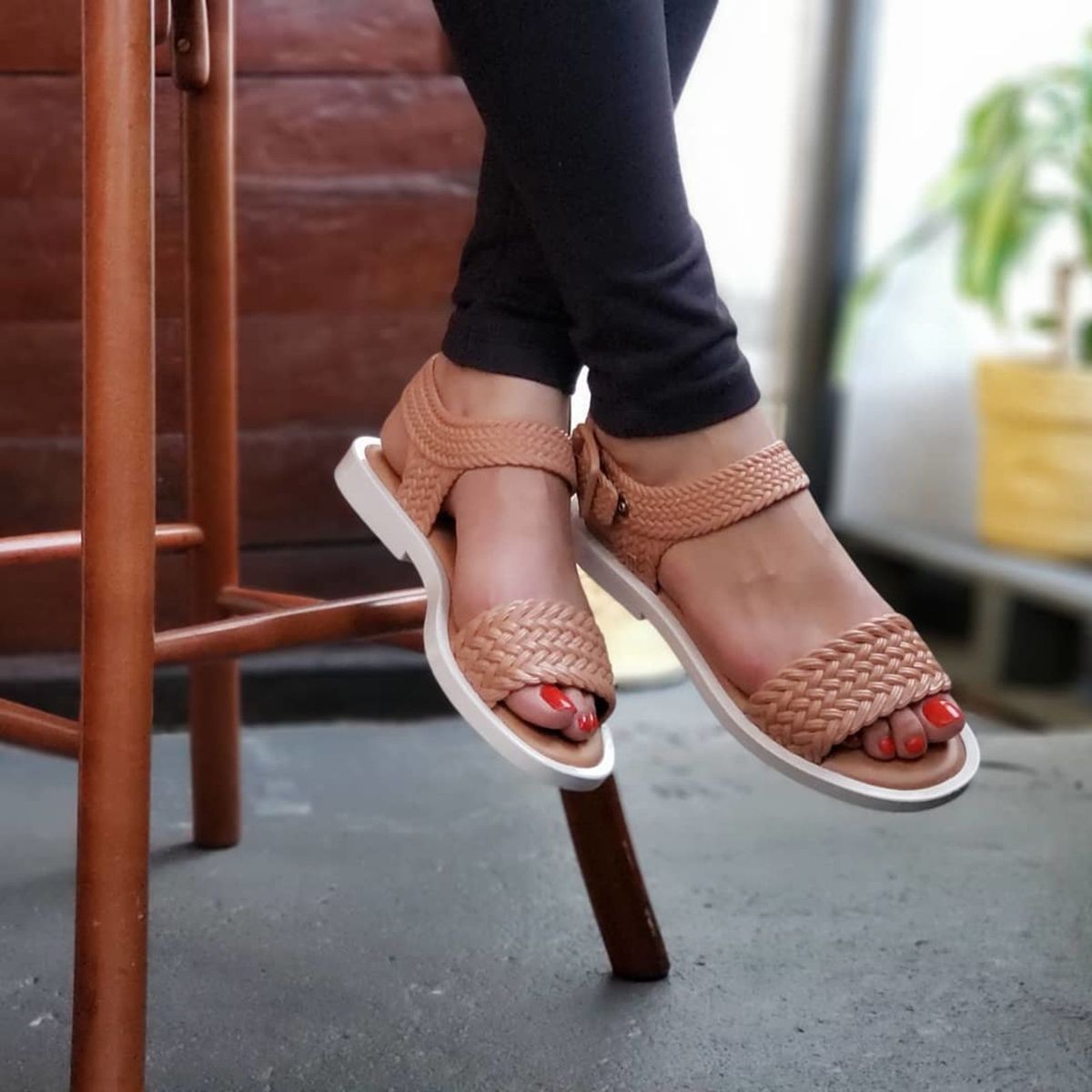 melissa mar sandal marrom