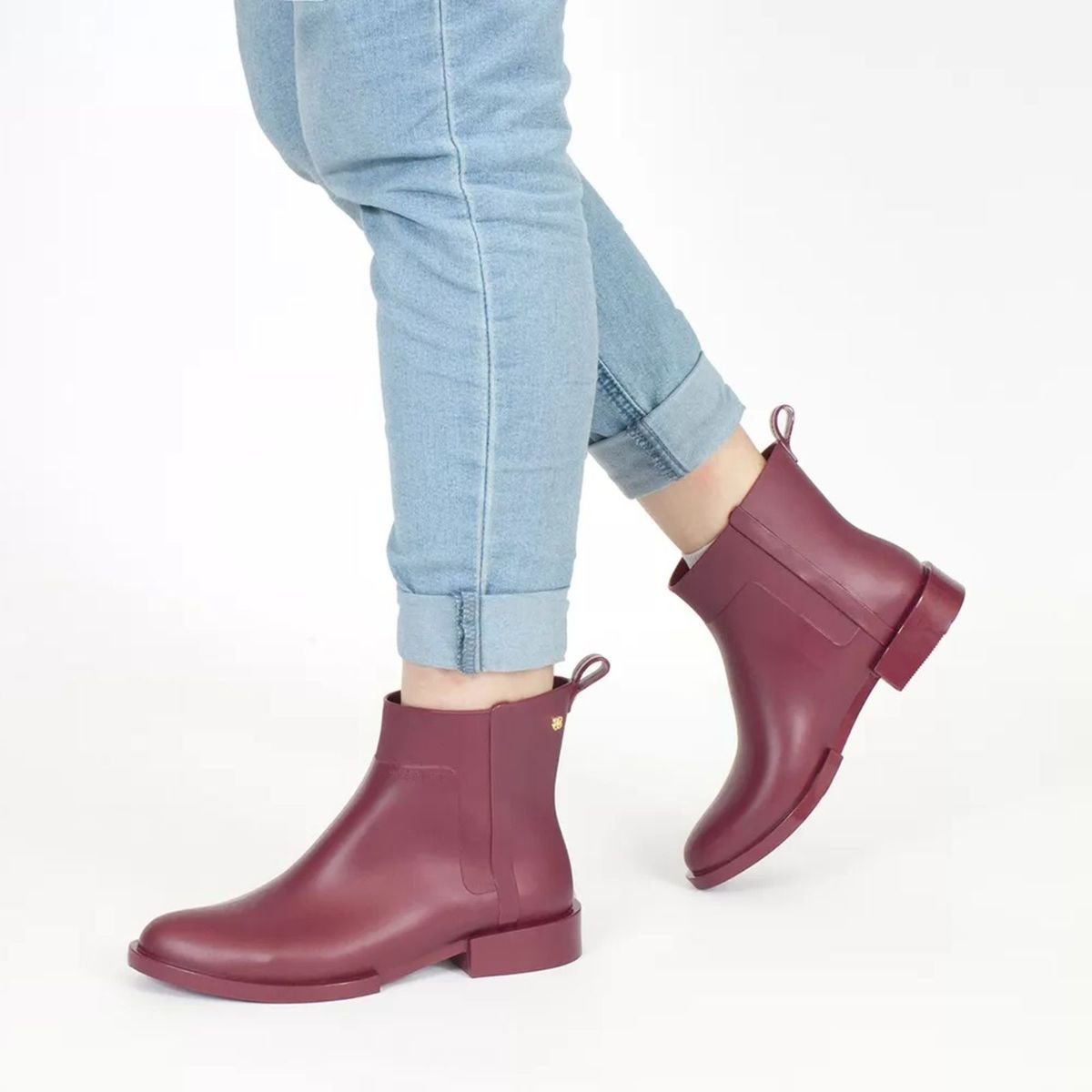 bota petite jolie