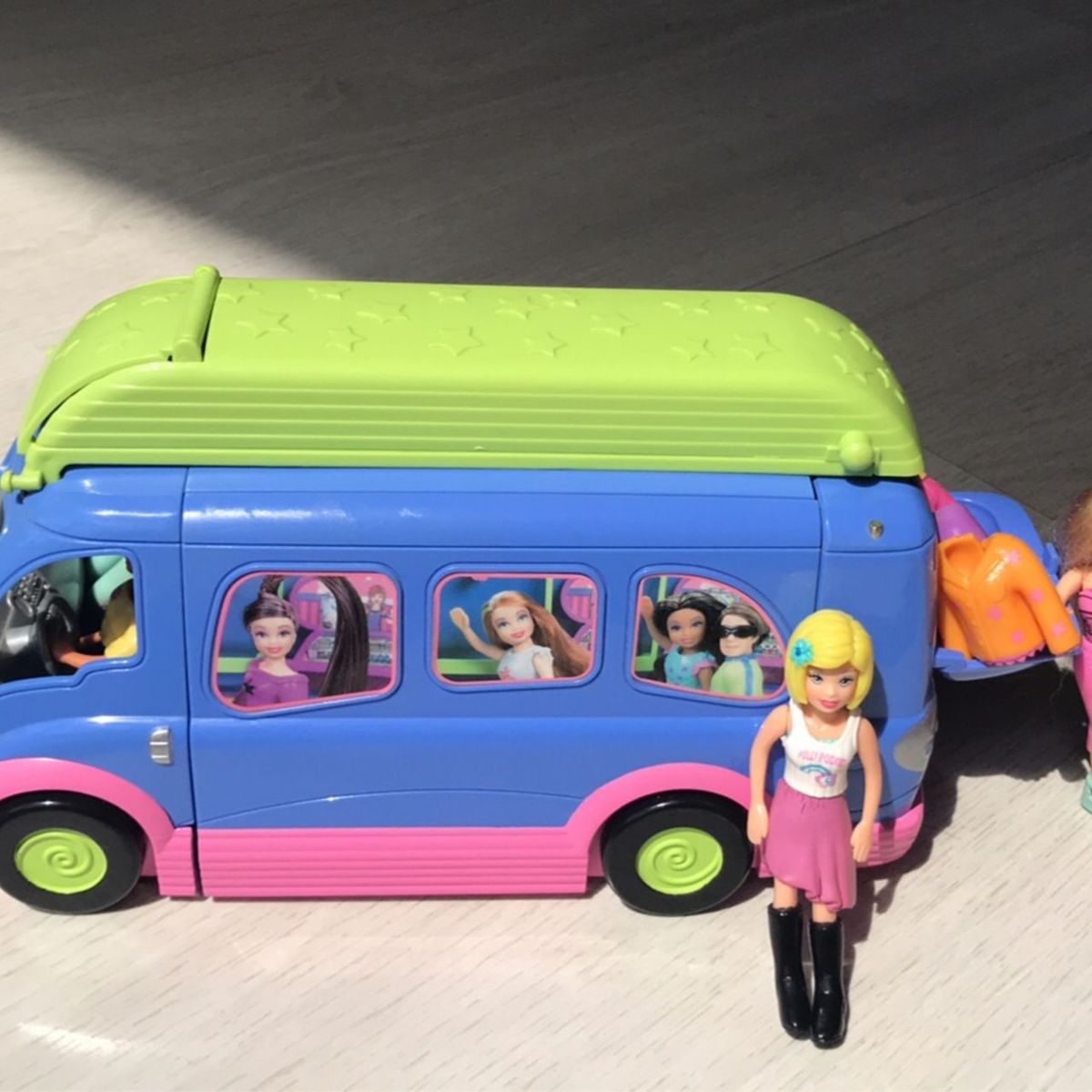 polly pocket disco van