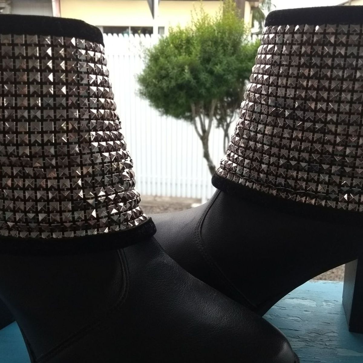 bota cano curto brilho