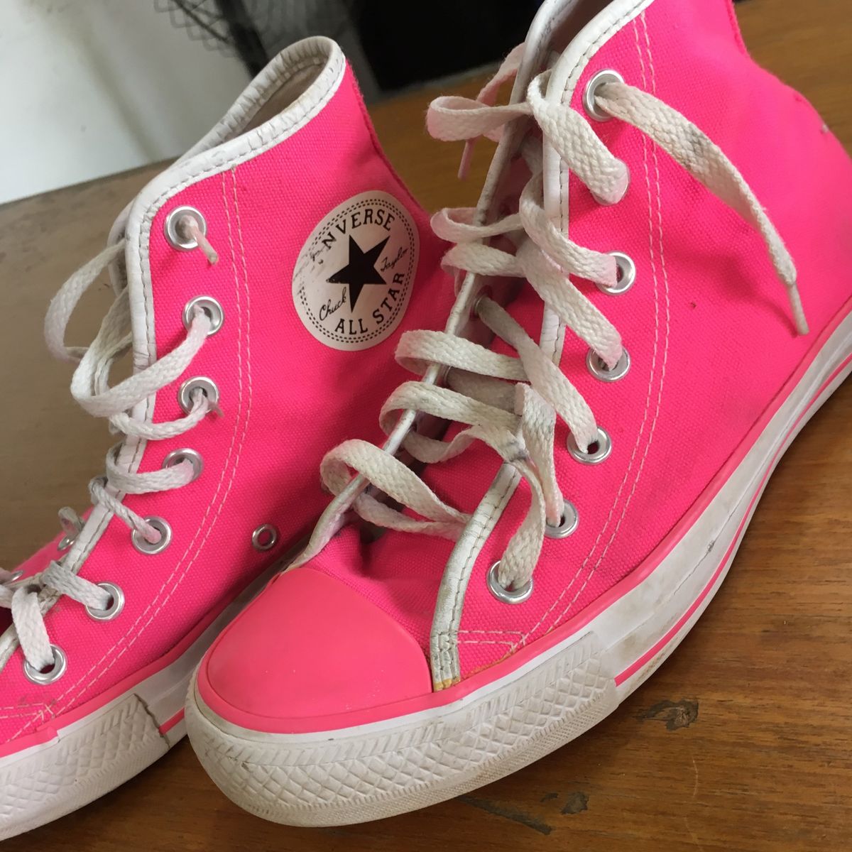 all star rosa fluorescente