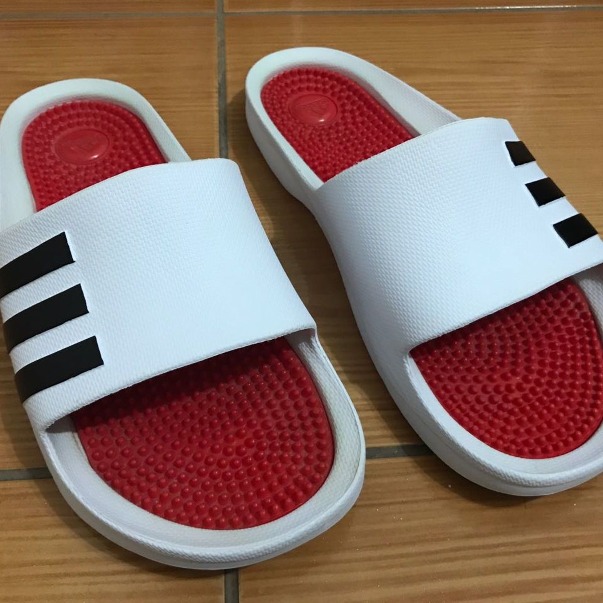 chinelo adidas duramossage