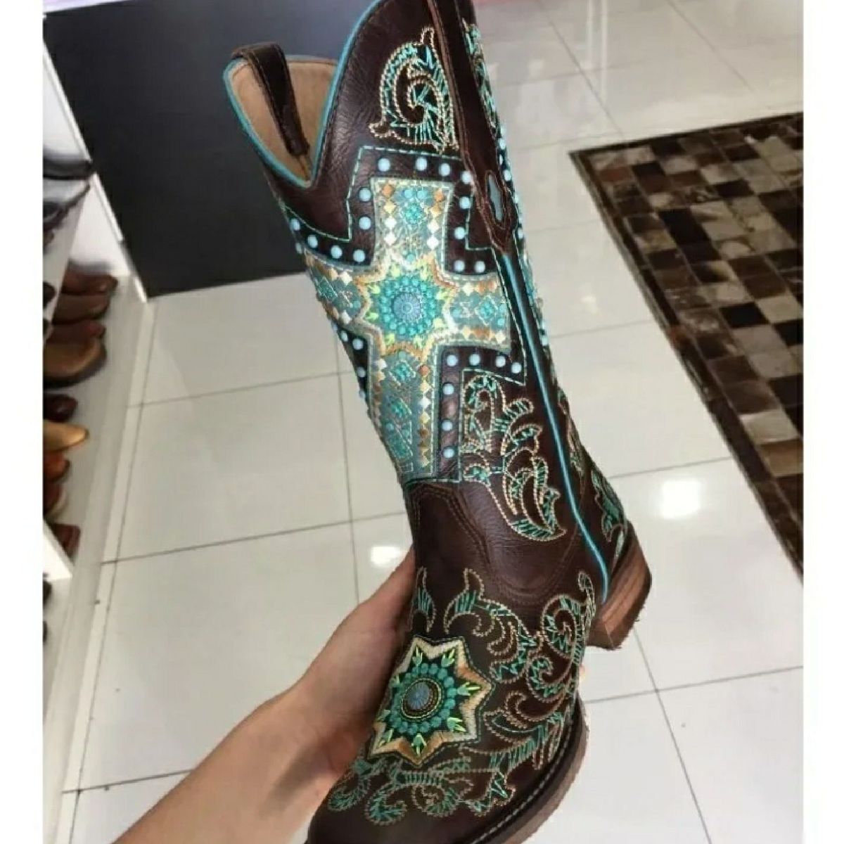 bota goyazes feminina cruz