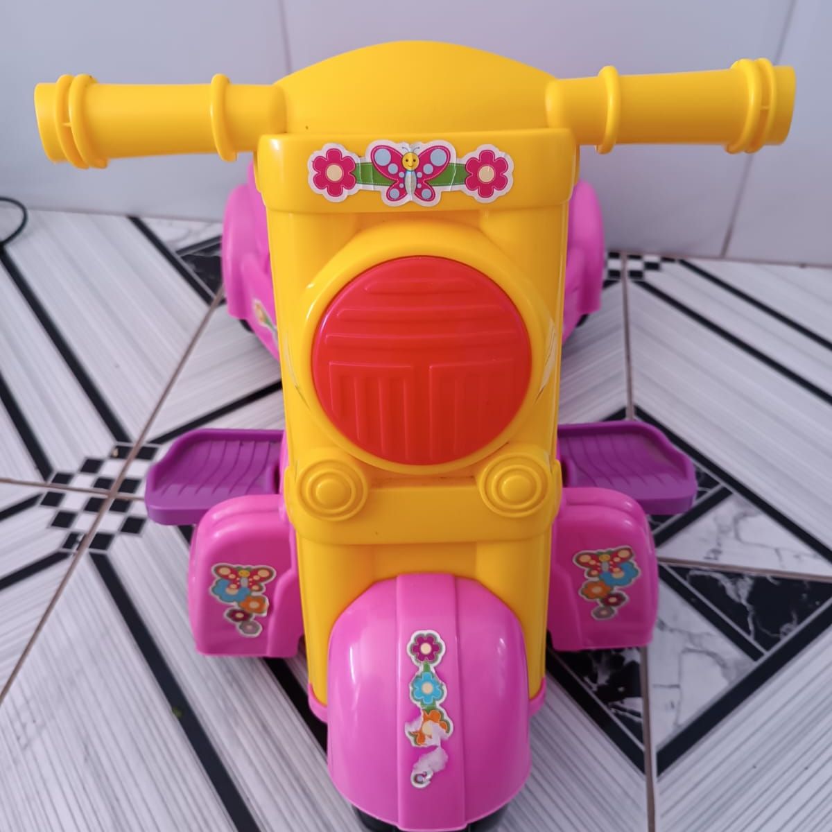 Motinha Infantil Rosa e Amarelo, Item Infantil Triciclo Usado 90980817