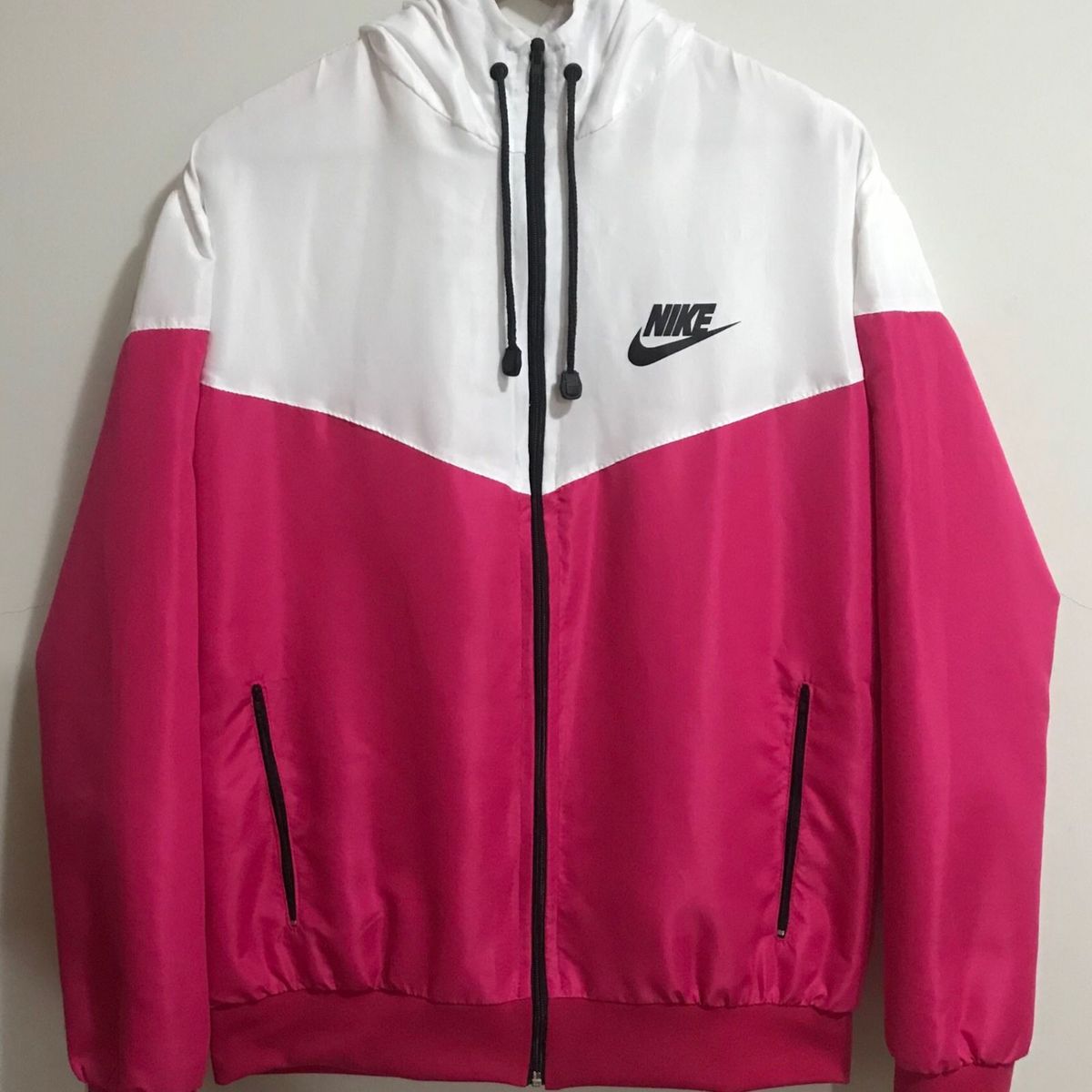 jaqueta nike rosa e branco
