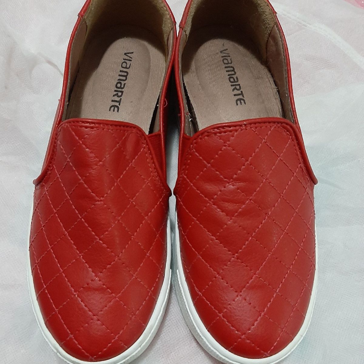slip on via marte vermelho