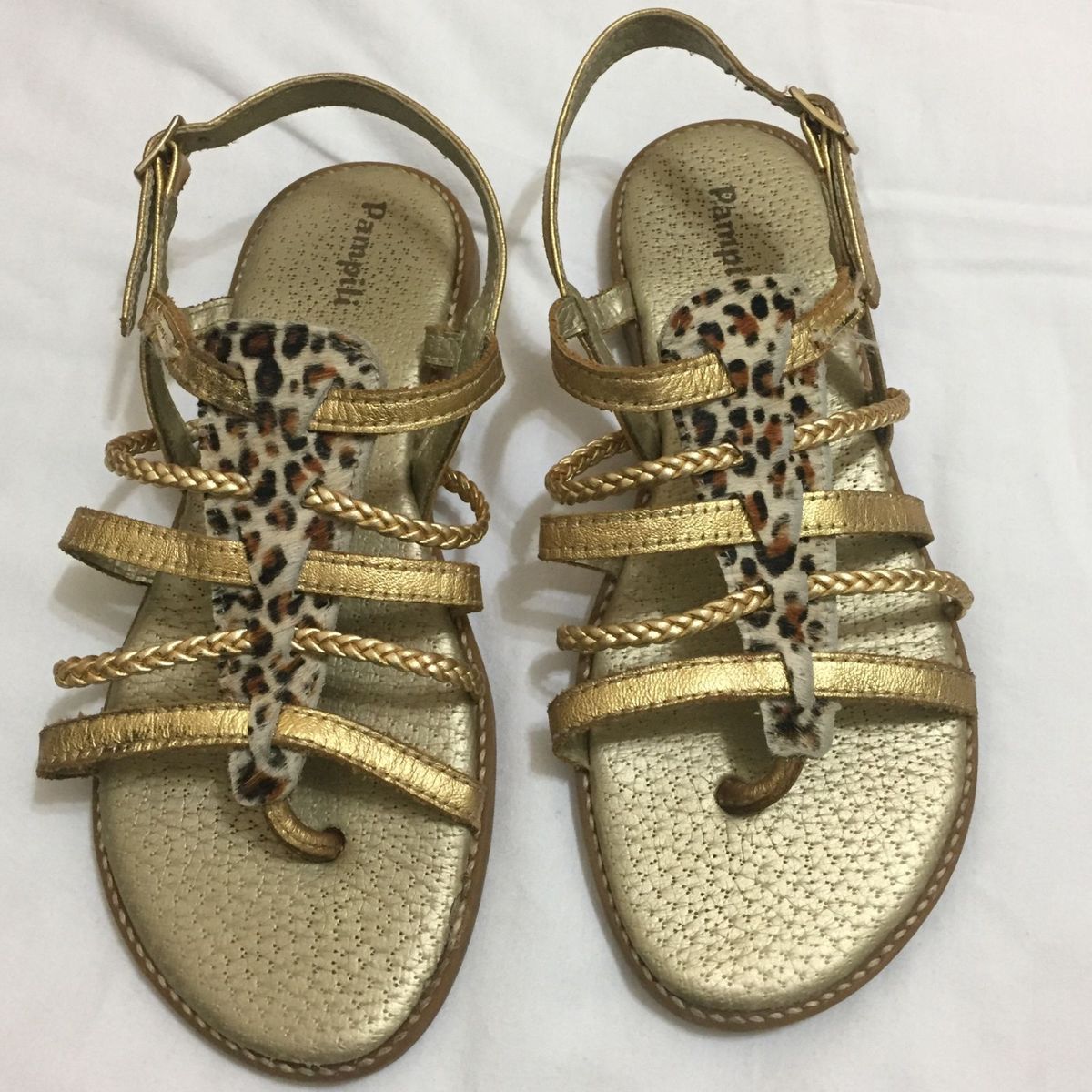 sandalia pampili dourada