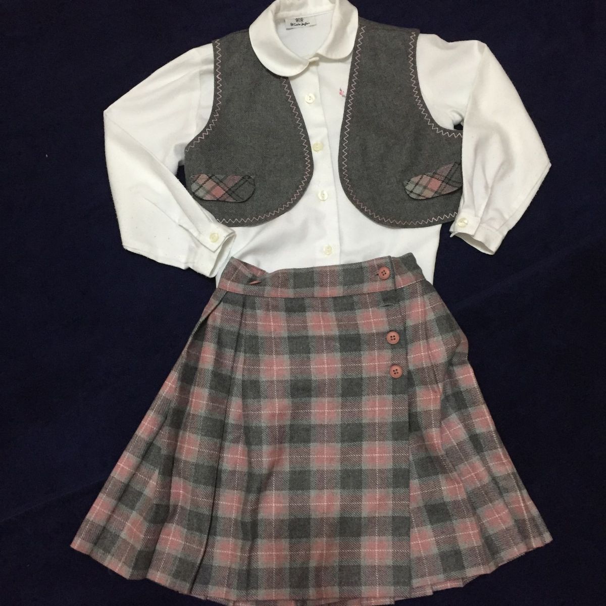 Conjunto Saia Camisa e Colete de Lã Xadrez